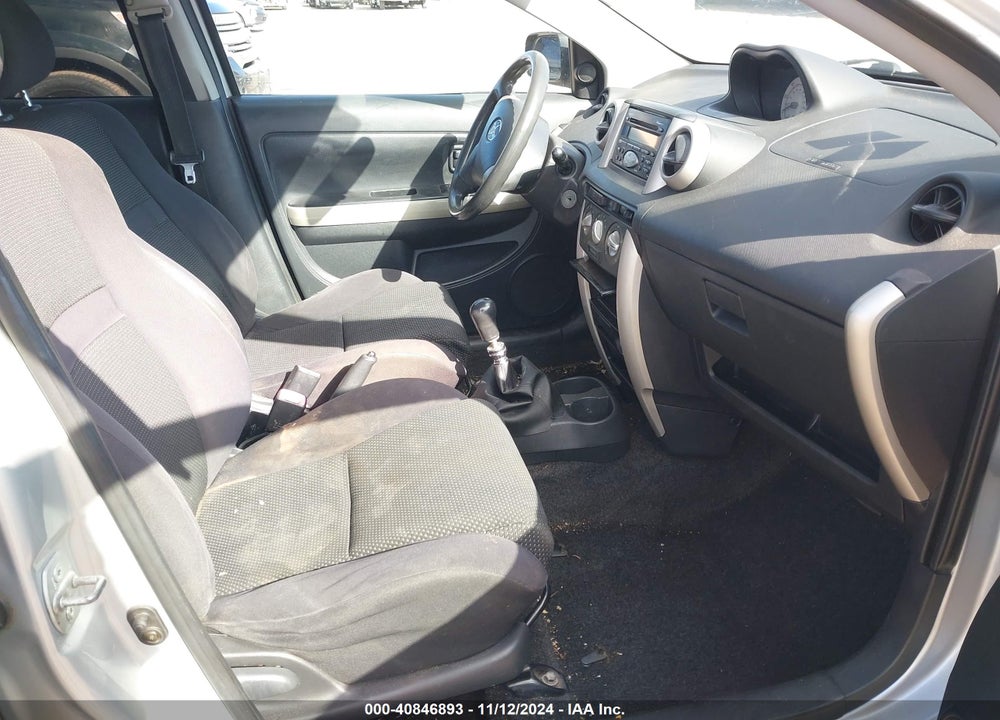 2005 SCION XA VIN: JTKKT624750093067