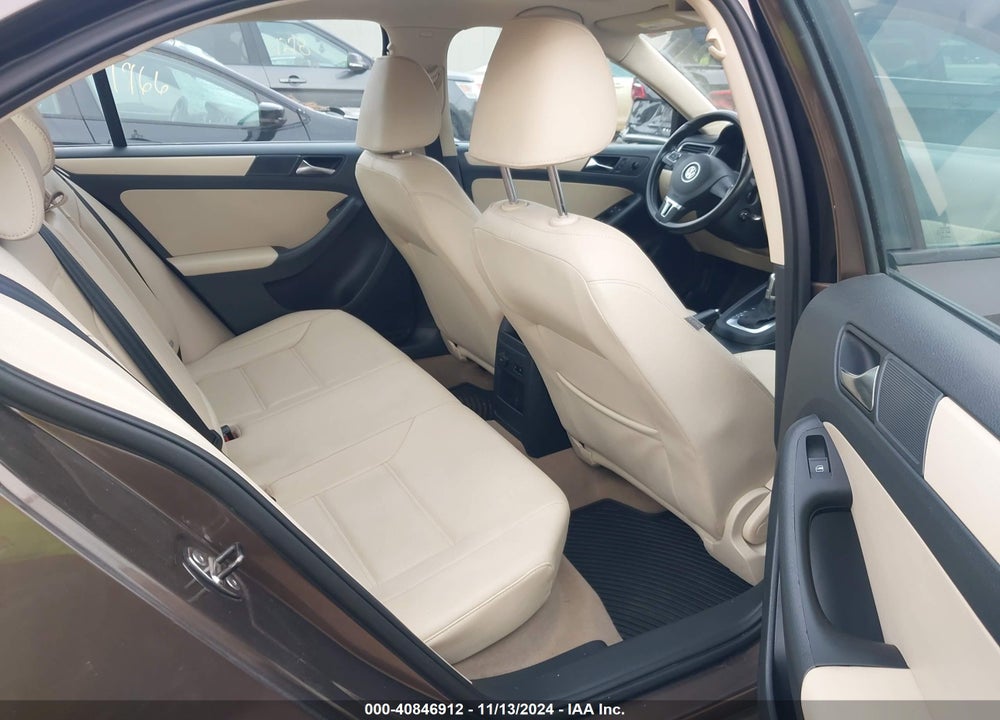 2011 VOLKSWAGEN JETTA 2.5L SE VIN: 3VWDZ7AJ6BM079596