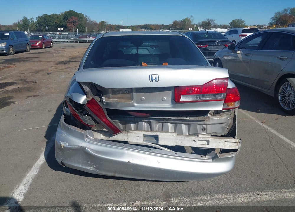 2002 HONDA ACCORD 3.0 LX VIN: 1HGCG16462A030465