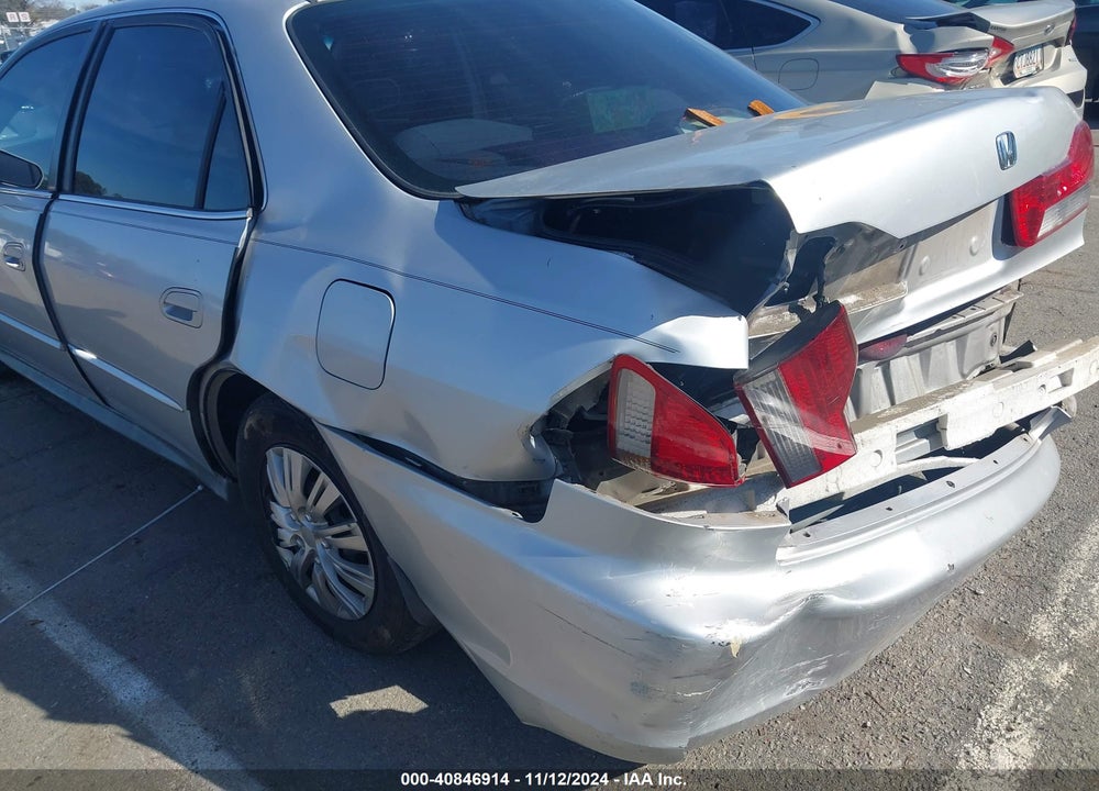 2002 HONDA ACCORD 3.0 LX VIN: 1HGCG16462A030465