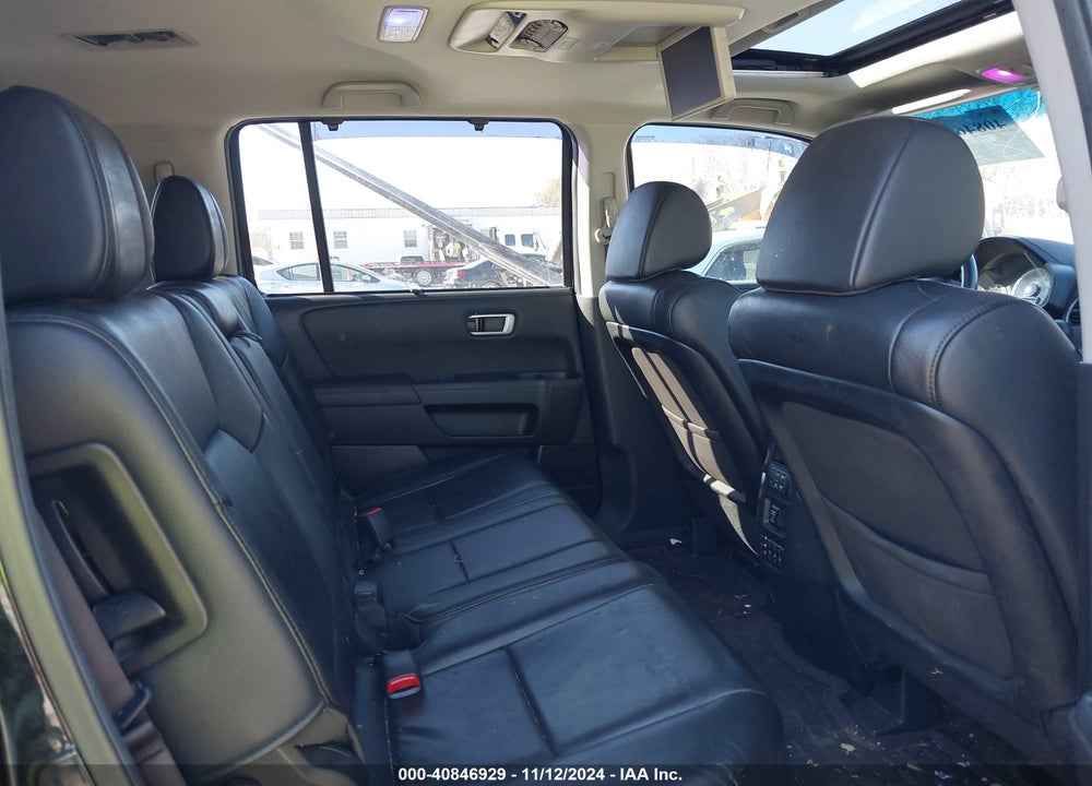 2012 HONDA PILOT TOURING VIN: 5FNYF4H99CB053510
