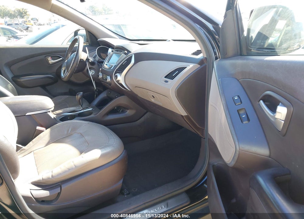 2012 HYUNDAI TUCSON LIMITED VIN: KM8JU3AC1CU497894