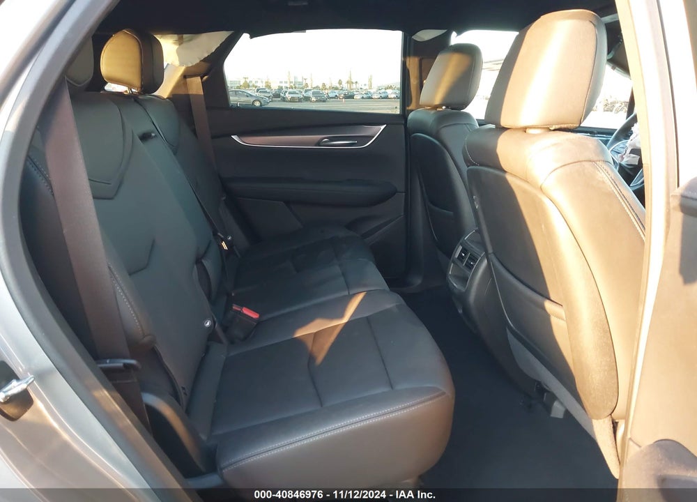 2024 CADILLAC XT5 FWD LUXURY VIN: 1GYKNAR44RZ716750