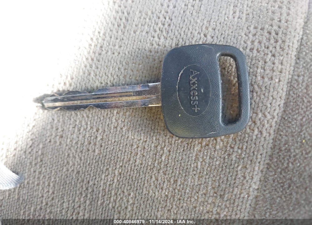 2003 TOYOTA COROLLA CE VIN: 2T1BR32E93C164558
