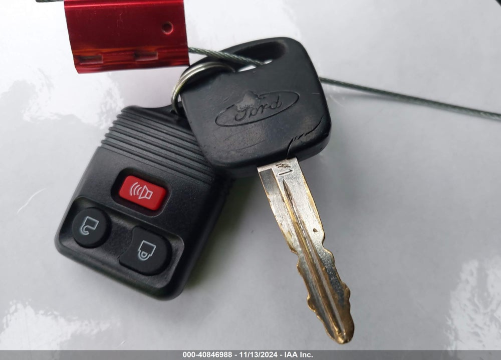 2001 FORD ESCAPE XLT VIN: 1FMYU04121KF79245