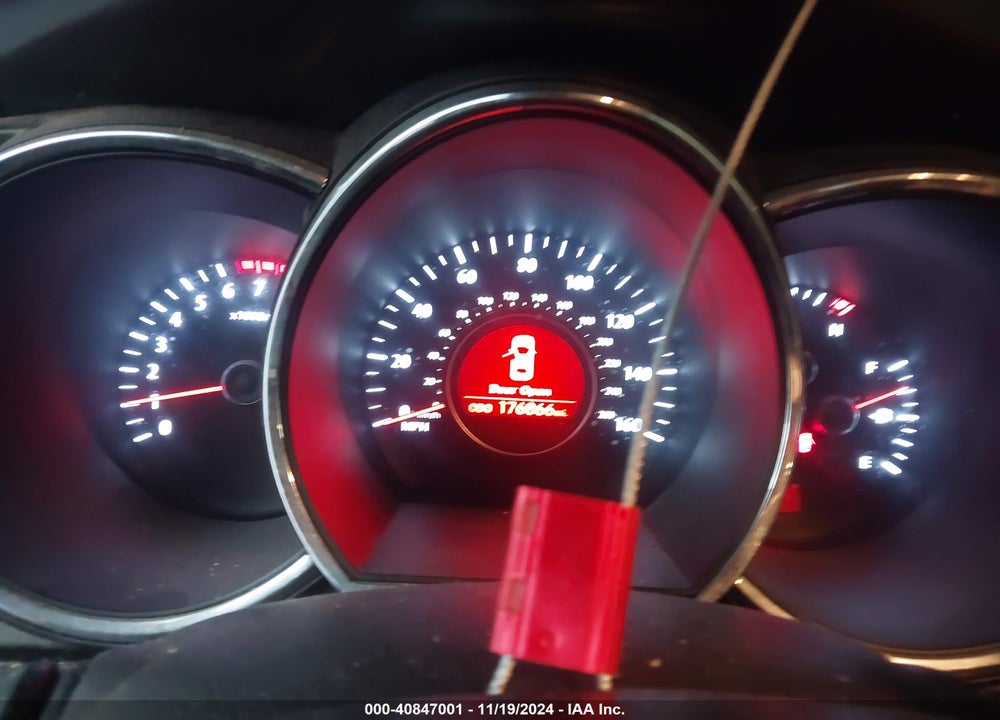2011 KIA OPTIMA EX VIN: KNAGN4A73B5045925