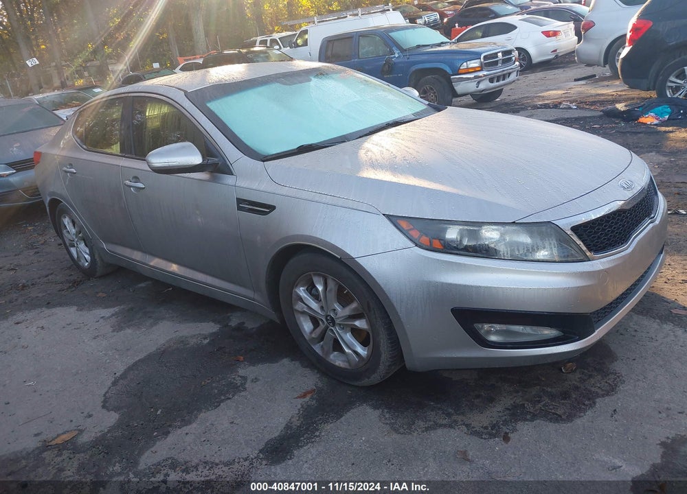 2011 KIA OPTIMA EX VIN: KNAGN4A73B5045925