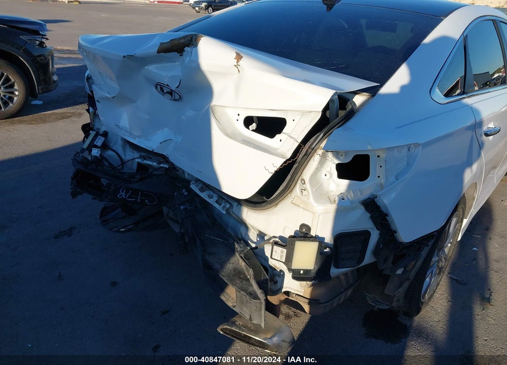 2019 HYUNDAI SONATA SEL VIN: 5NPE34AF4KH770196