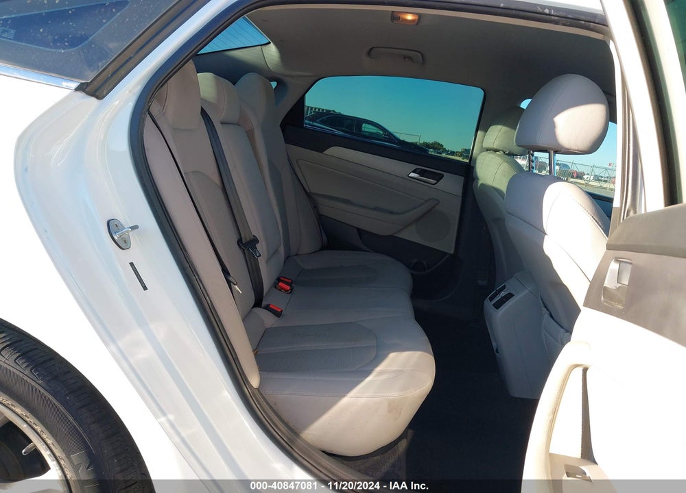 2019 HYUNDAI SONATA SEL VIN: 5NPE34AF4KH770196