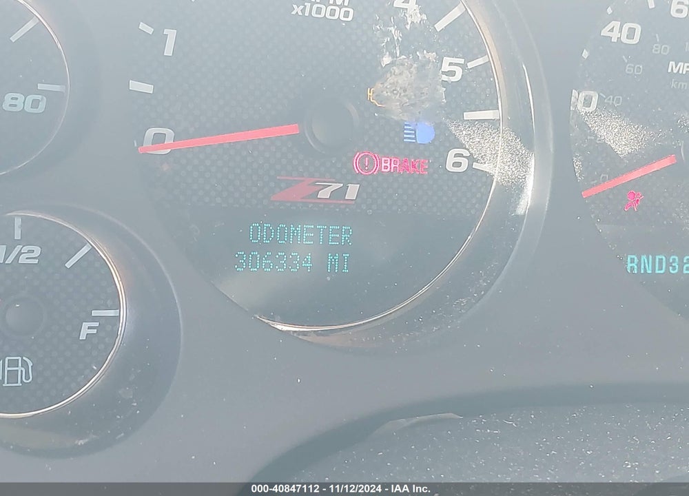 2008 CHEVROLET SUBURBAN 1500 LT VIN: 3GNFK16328G119291