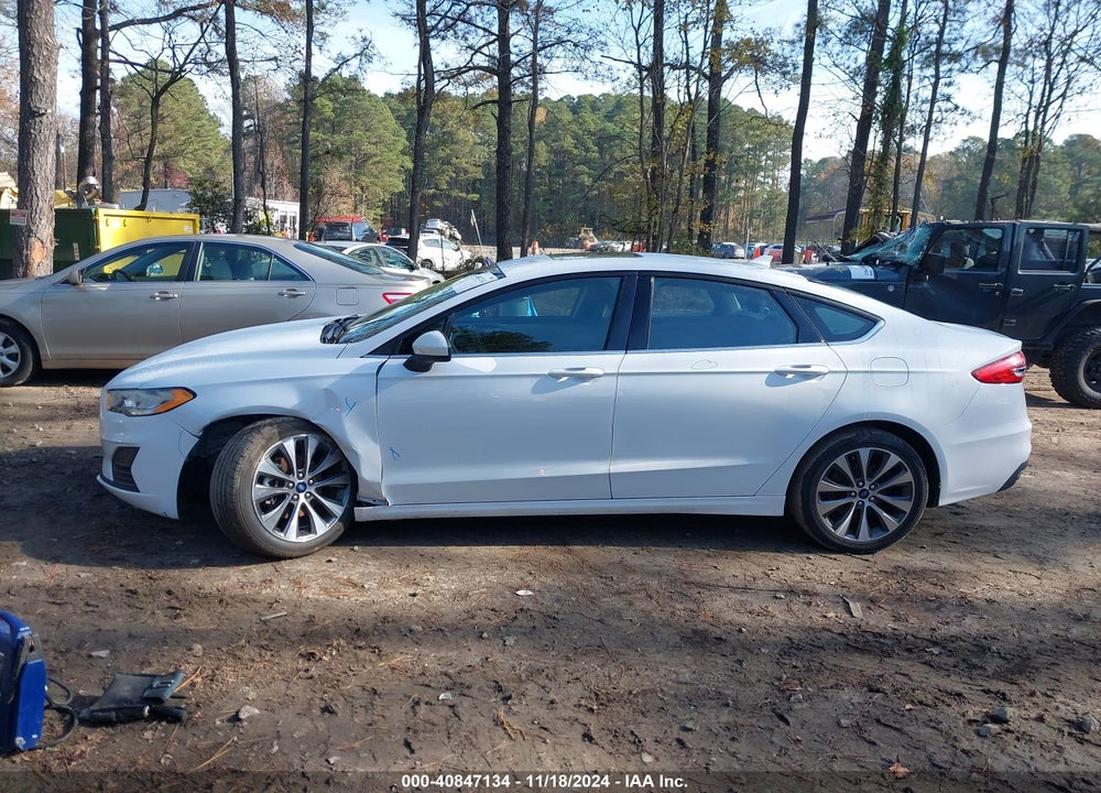 2019 FORD FUSION SE VIN: 3FA6P0T97KR254233