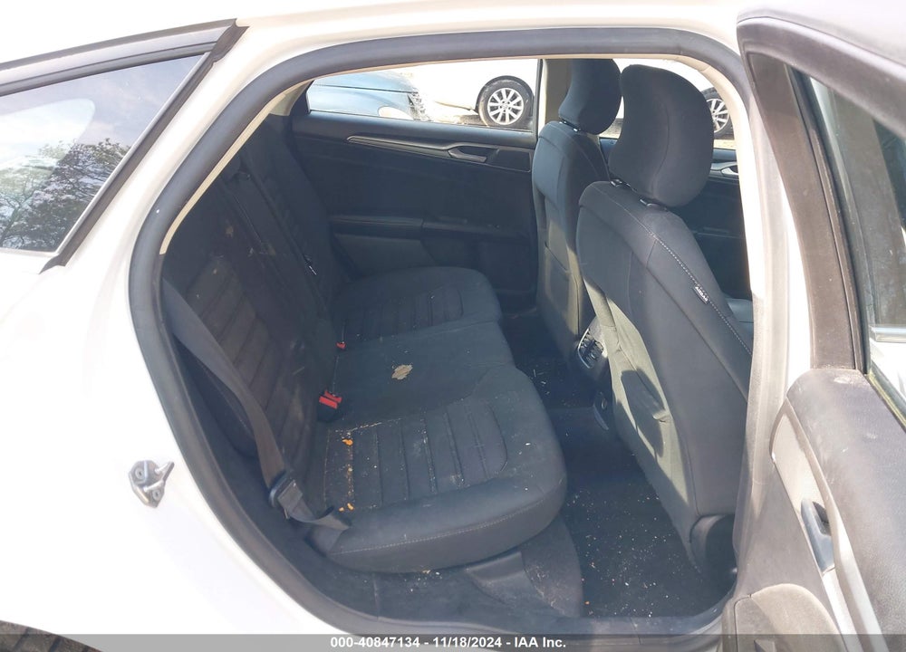 2019 FORD FUSION SE VIN: 3FA6P0T97KR254233