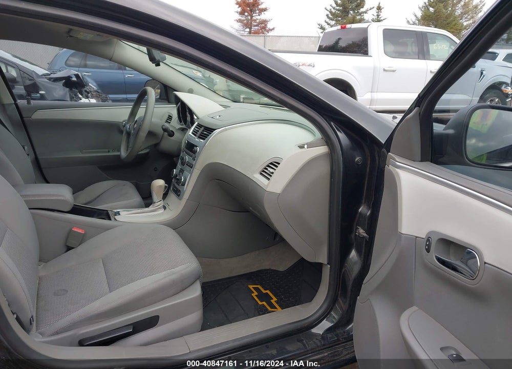 2011 CHEVROLET MALIBU LS VIN: 1G1ZB5E1XBF259376