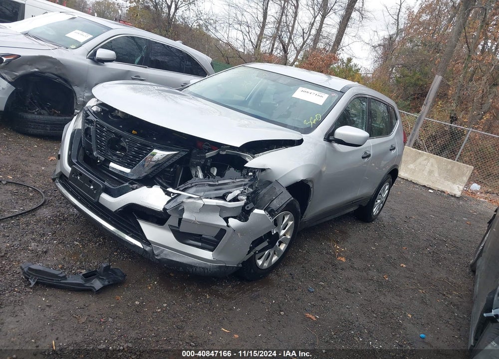 2018 NISSAN ROGUE S VIN: KNMAT2MV5JP501455