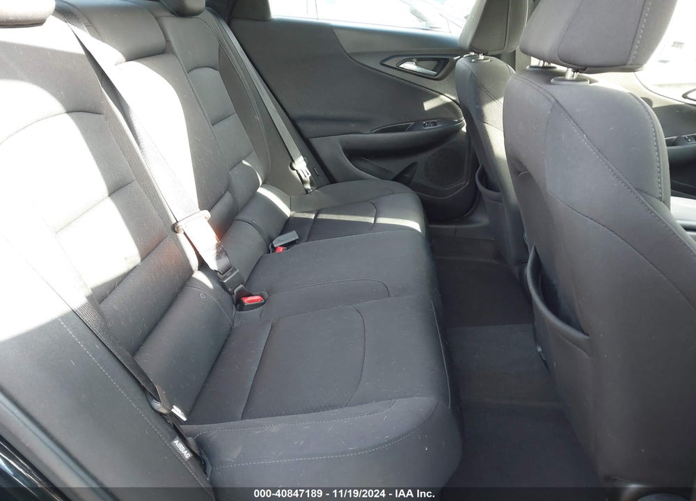 2018 CHEVROLET MALIBU LT VIN: 1G1ZD5ST3JF215203