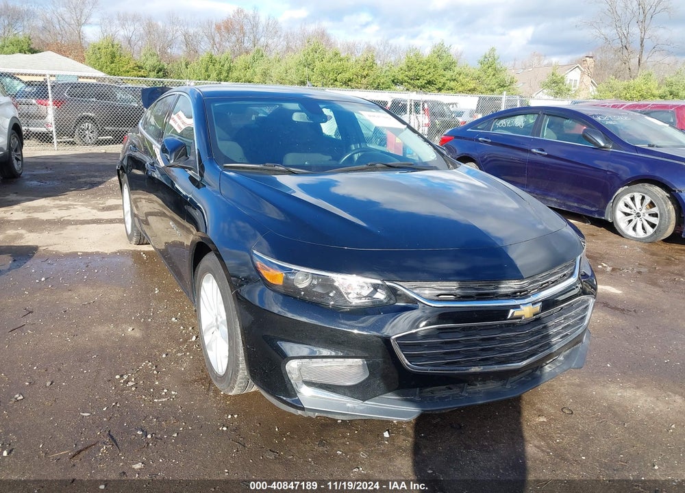 2018 CHEVROLET MALIBU LT VIN: 1G1ZD5ST3JF215203