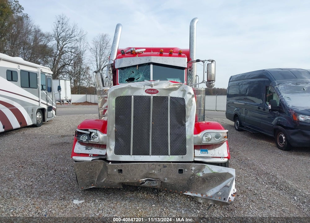 2019 PETERBILT 389 VIN: 1XPXD49X2KD629117