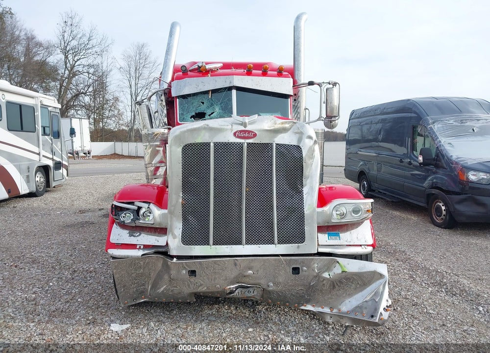 2019 PETERBILT 389 VIN: 1XPXD49X2KD629117