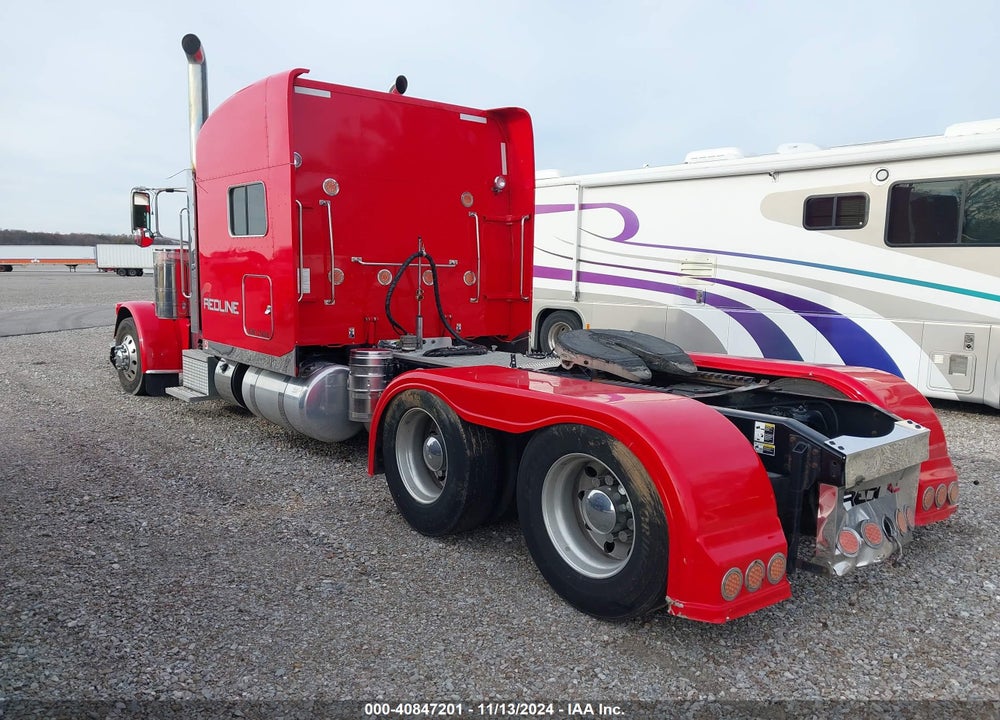 2019 PETERBILT 389 VIN: 1XPXD49X2KD629117