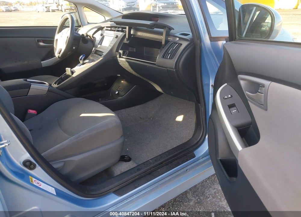 2013 TOYOTA PRIUS PLUG-IN VIN: JTDKN3DP8D3041693