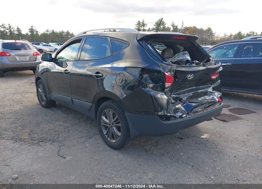 2015 HYUNDAI TUCSON SE VIN: KM8JUCAG7FU088709