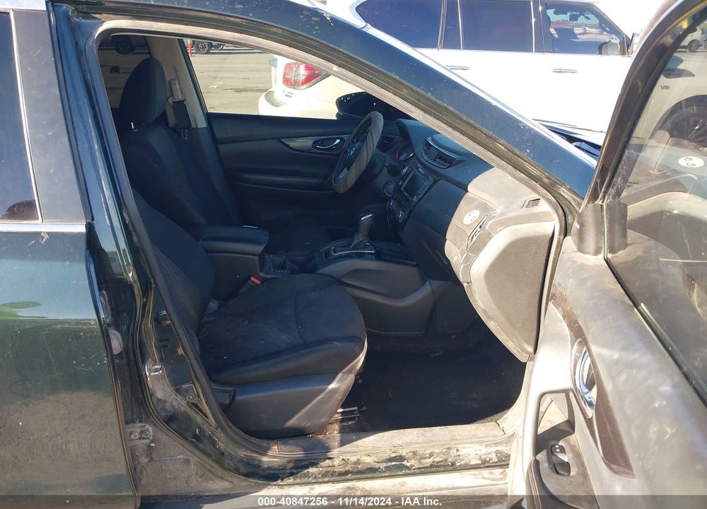 2018 NISSAN ROGUE SV VIN: 5N1AT2MT5JC722474