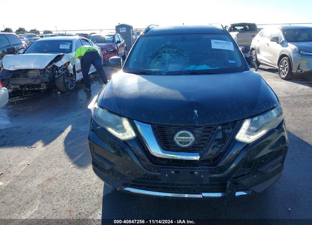 2018 NISSAN ROGUE SV VIN: 5N1AT2MT5JC722474
