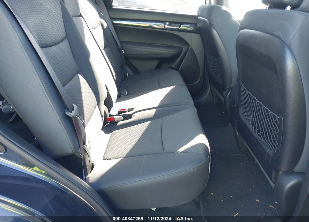 2013 KIA SORENTO LX VIN: 5XYKT3A66DG322971