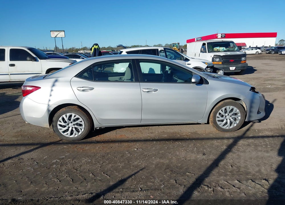 2017 TOYOTA COROLLA LE VIN: 5YFBURHE2HP710827
