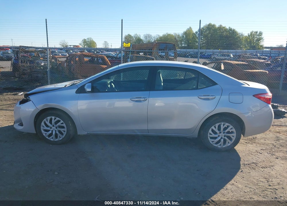 2017 TOYOTA COROLLA LE VIN: 5YFBURHE2HP710827