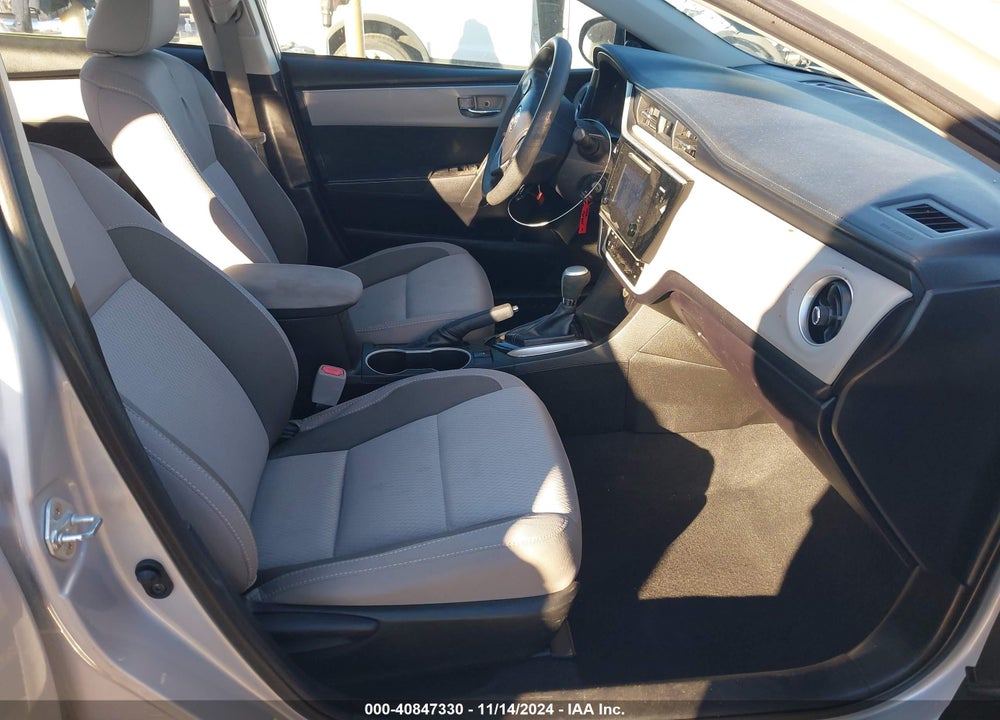 2017 TOYOTA COROLLA LE VIN: 5YFBURHE2HP710827