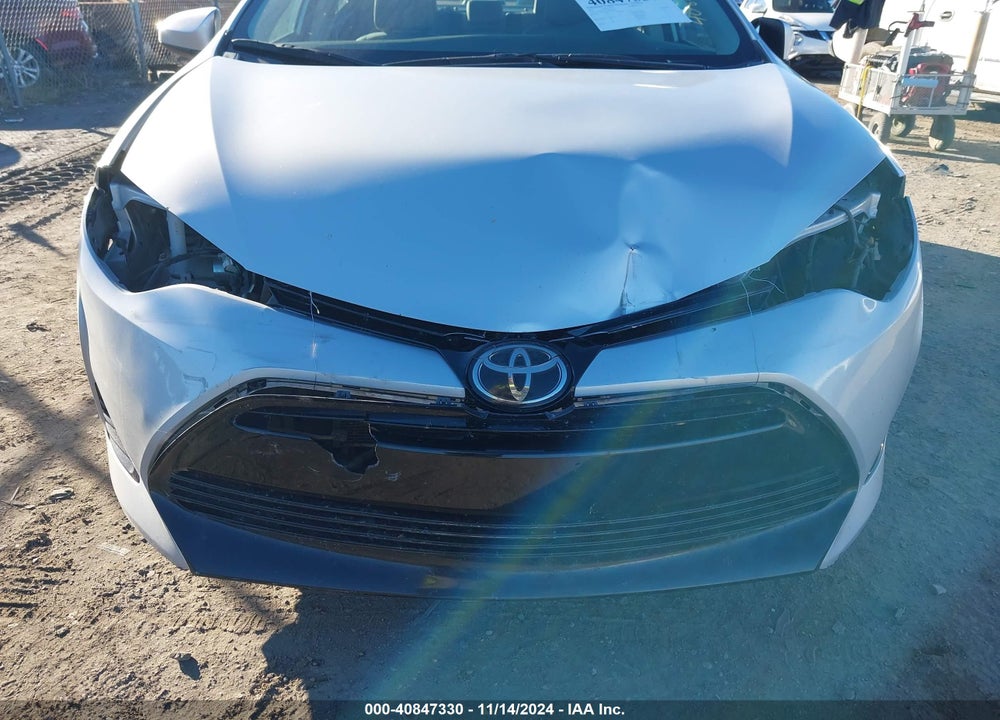 2017 TOYOTA COROLLA LE VIN: 5YFBURHE2HP710827