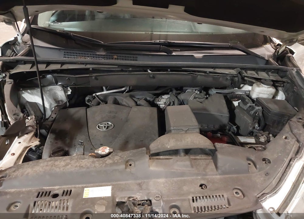 2019 TOYOTA HIGHLANDER XLE VIN: 5TDJZRFH4KS628168