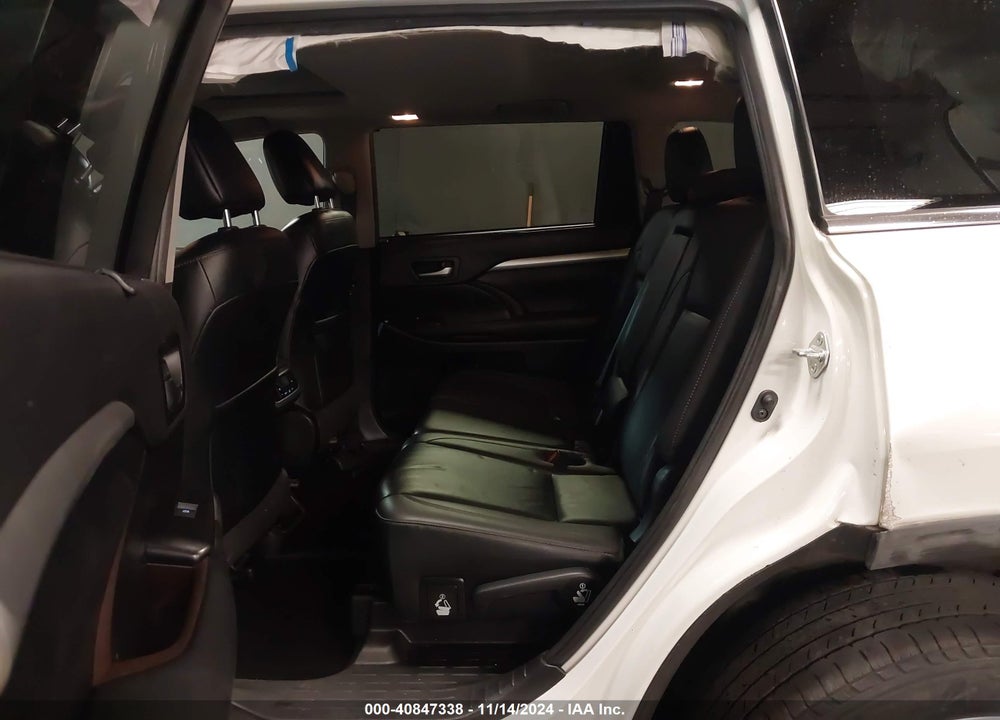 2019 TOYOTA HIGHLANDER XLE VIN: 5TDJZRFH4KS628168