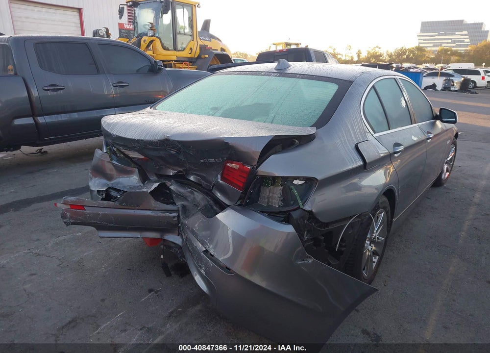 2012 BMW 528I VIN: WBAXG5C59CDX03542