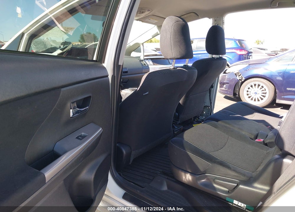 2017 TOYOTA PRIUS V TWO VIN: JTDZN3EU5HJ062991