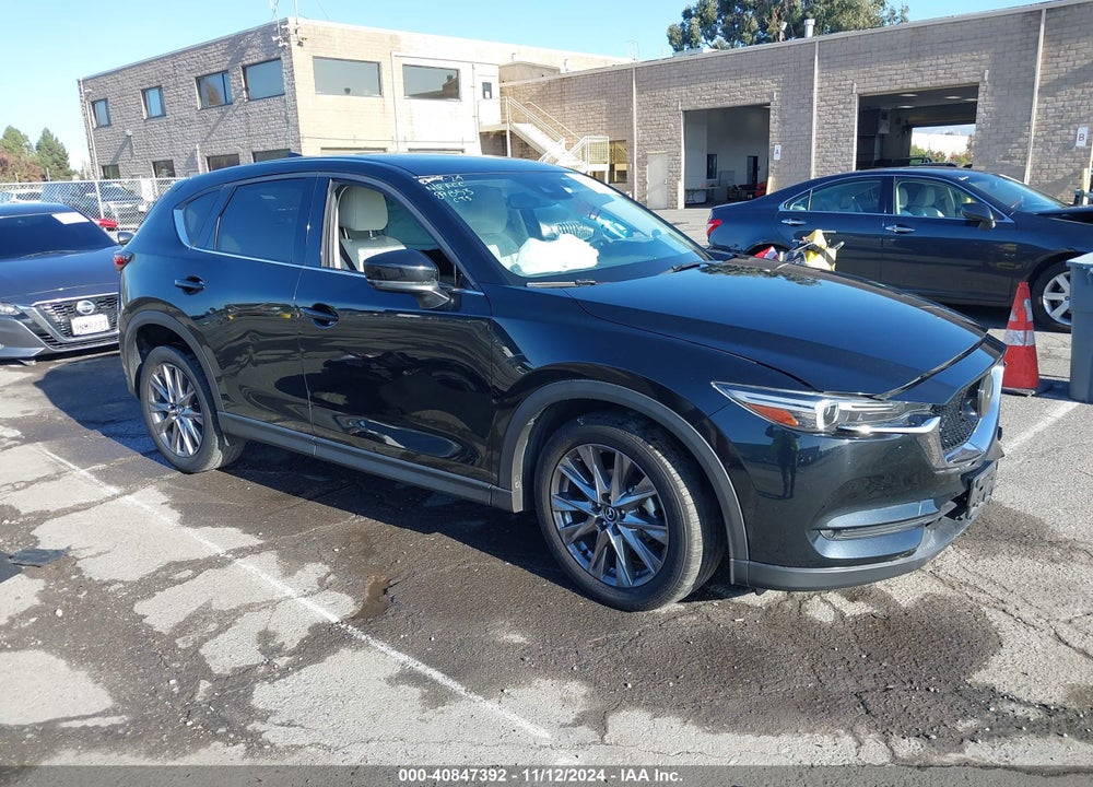 2021 MAZDA CX-5 GRAND TOURING VIN: JM3KFBDM4M0329586