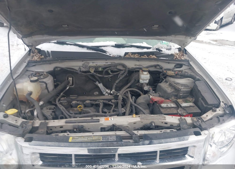 2010 FORD ESCAPE XLS VIN: 1FMCU9C7XAKD34651