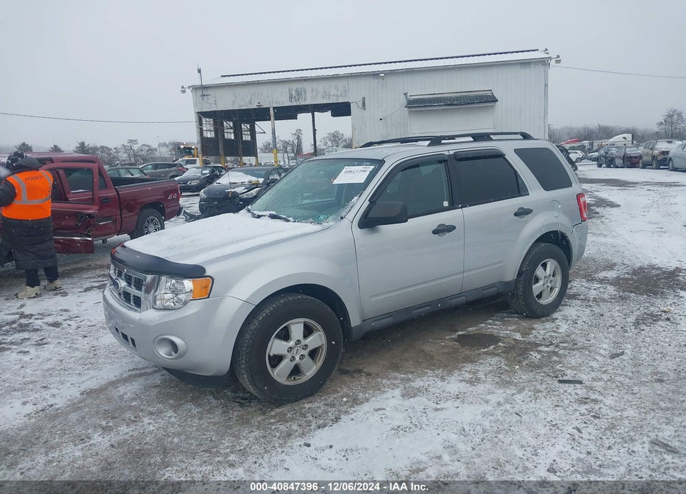 2010 FORD ESCAPE XLS VIN: 1FMCU9C7XAKD34651
