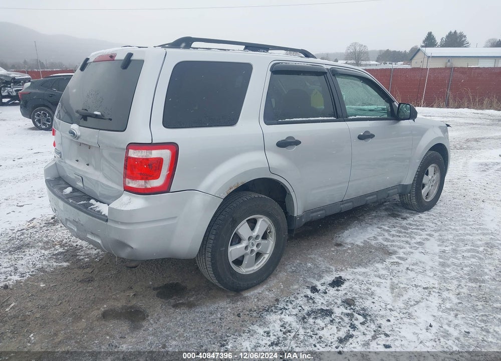 2010 FORD ESCAPE XLS VIN: 1FMCU9C7XAKD34651