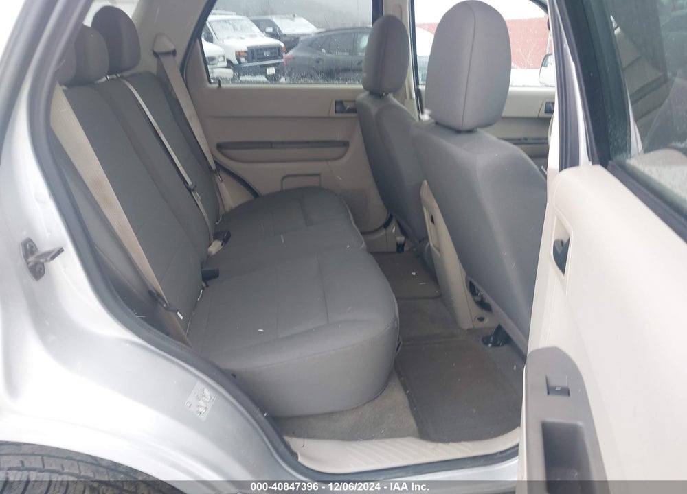 2010 FORD ESCAPE XLS VIN: 1FMCU9C7XAKD34651