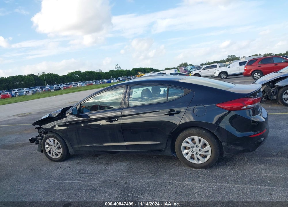 2018 HYUNDAI ELANTRA SE VIN: 5NPD74LF0JH277806