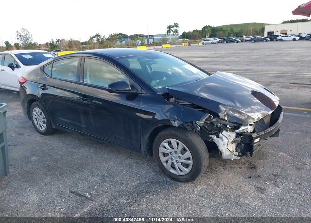 2018 HYUNDAI ELANTRA SE VIN: 5NPD74LF0JH277806