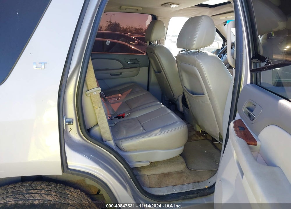 2007 CHEVROLET TAHOE LT VIN: 1GNEC13J47J105143