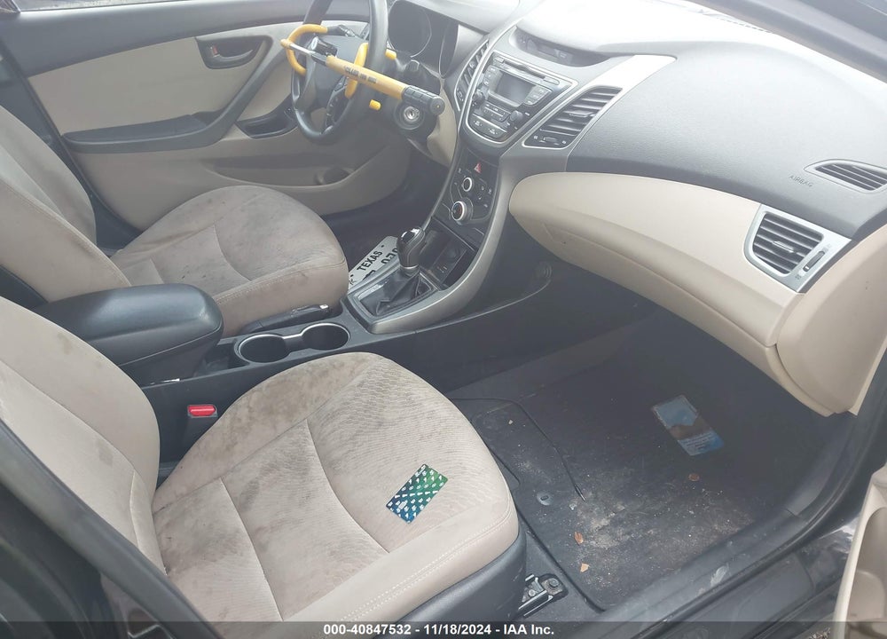 2014 HYUNDAI ELANTRA SE VIN: 5NPDH4AE5EH489260