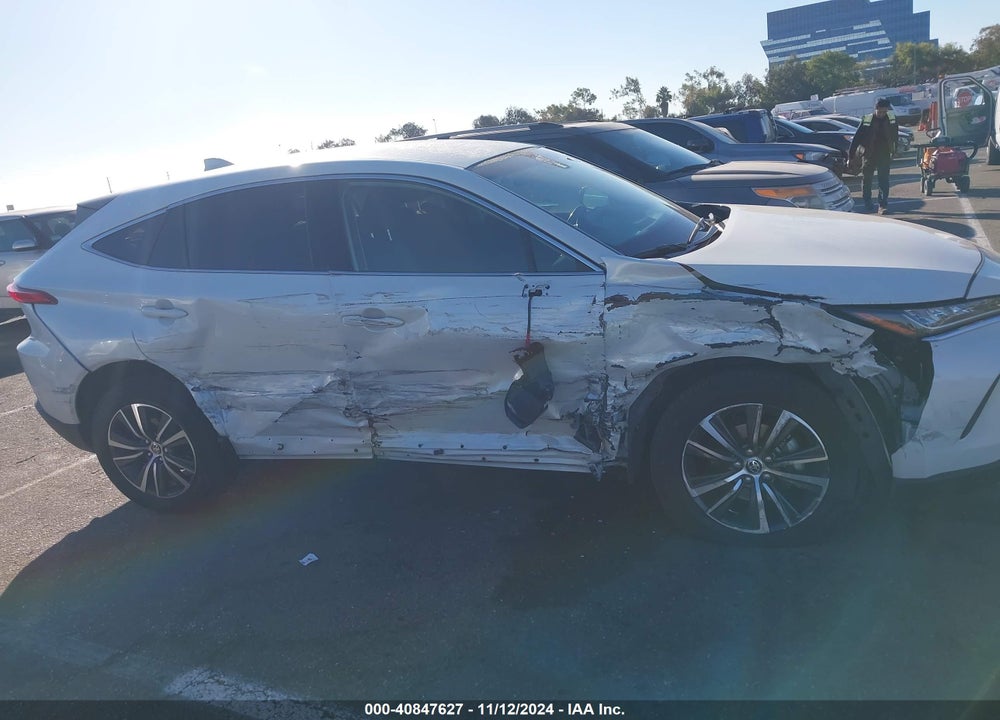 2022 TOYOTA VENZA LE VIN: JTEAAAAH0NJ093188