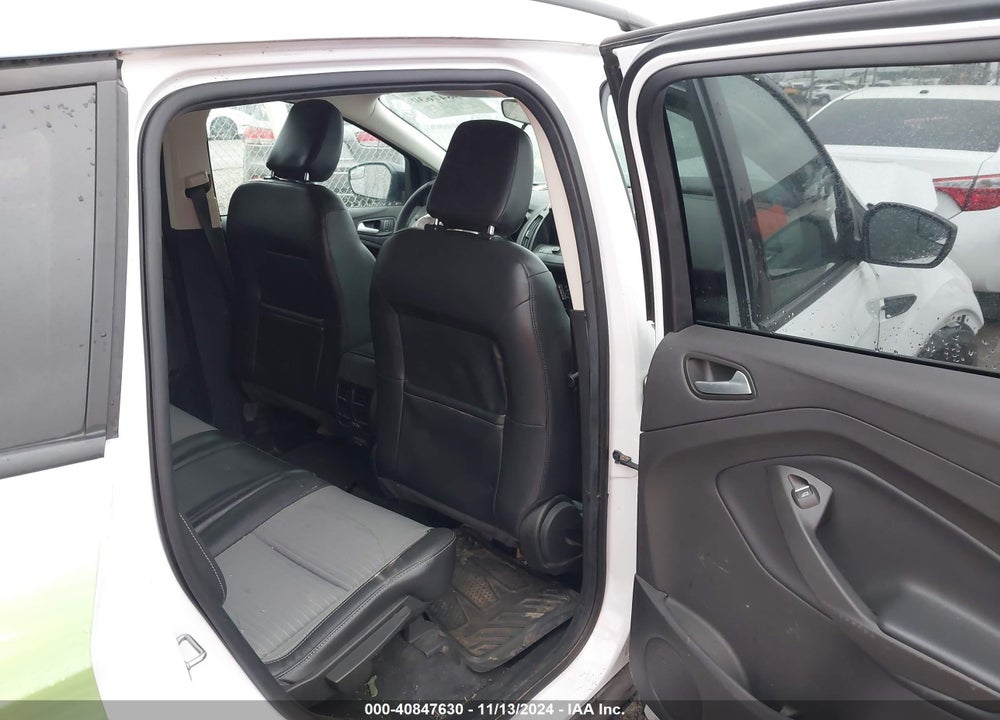 2019 FORD ESCAPE SE VIN: 1FMCU9GD5KUB50952