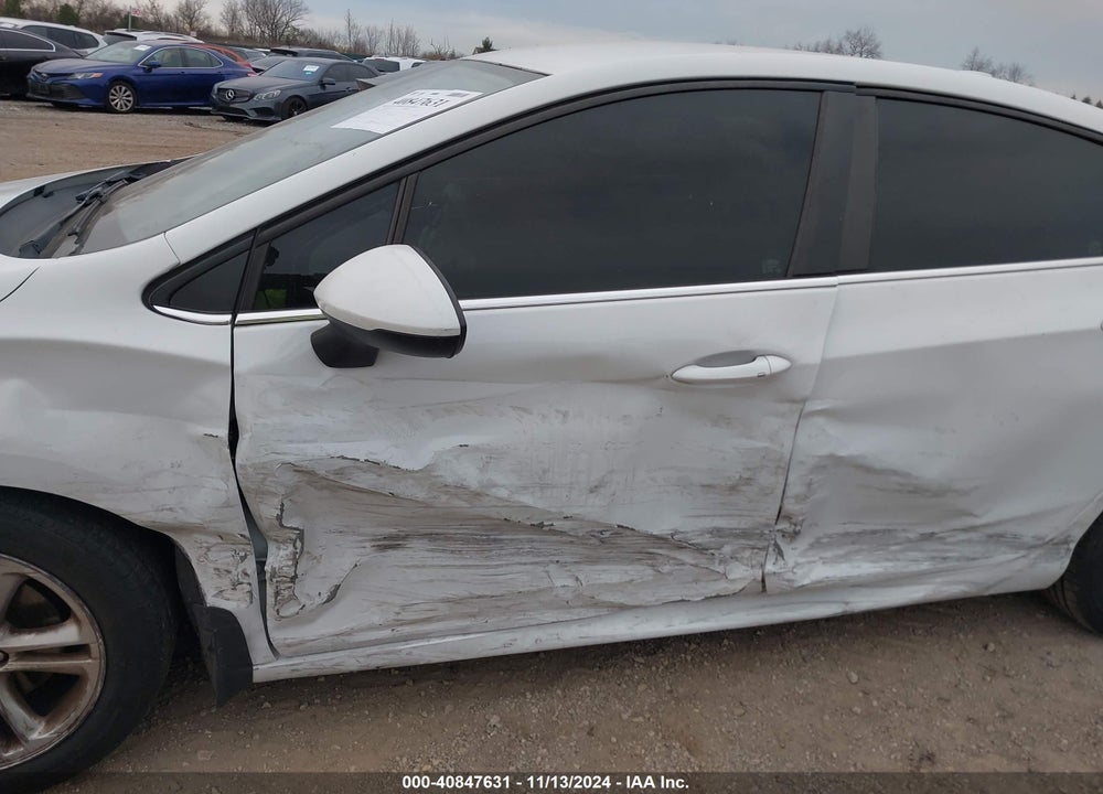 2016 CHEVROLET CRUZE LT AUTO VIN: 1G1BE5SM1G7267648