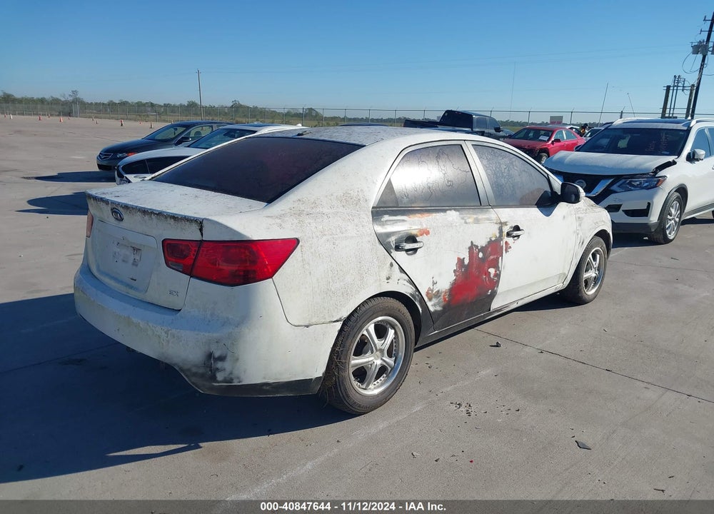 2010 KIA FORTE EX VIN: KNAFU4A27A5836198