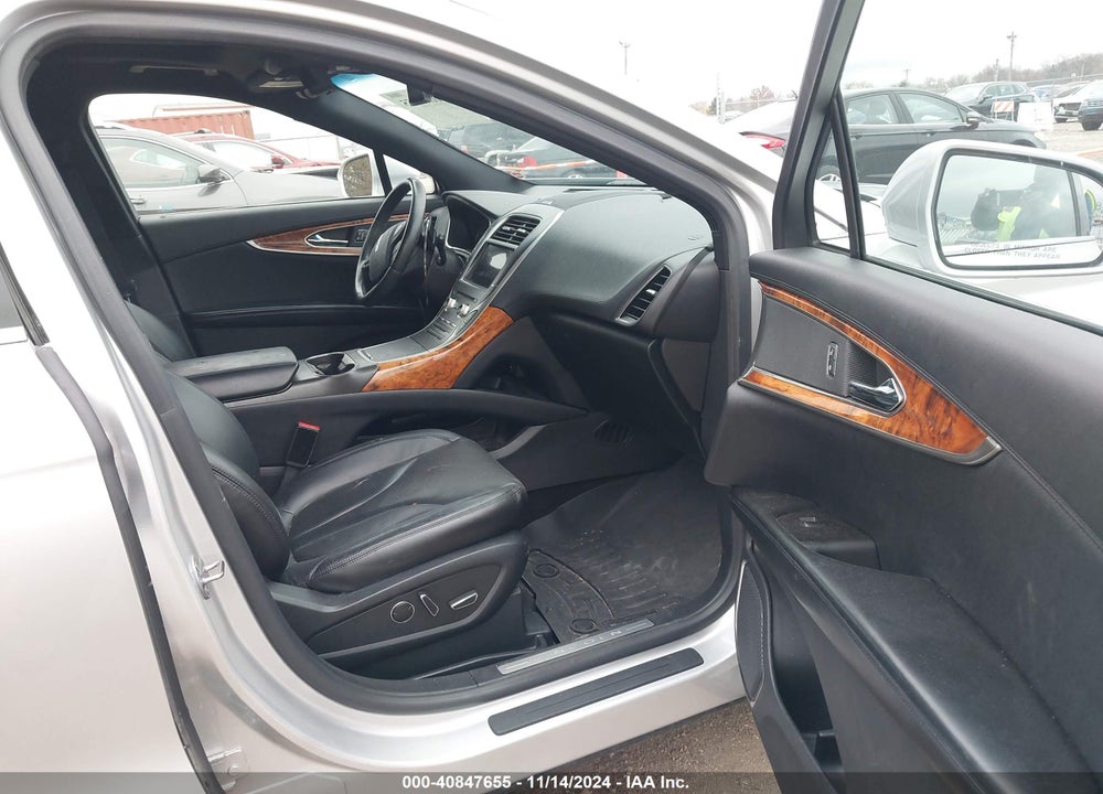 2016 LINCOLN MKX RESERVE VIN: 2LMTJ6LR7GBL53593